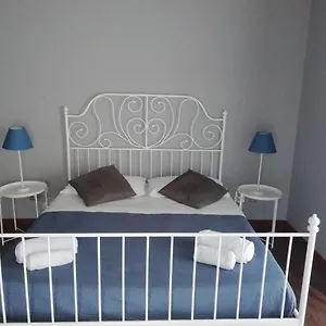 Apartmán Mansarda In Palazzo D'epoca, Katánie